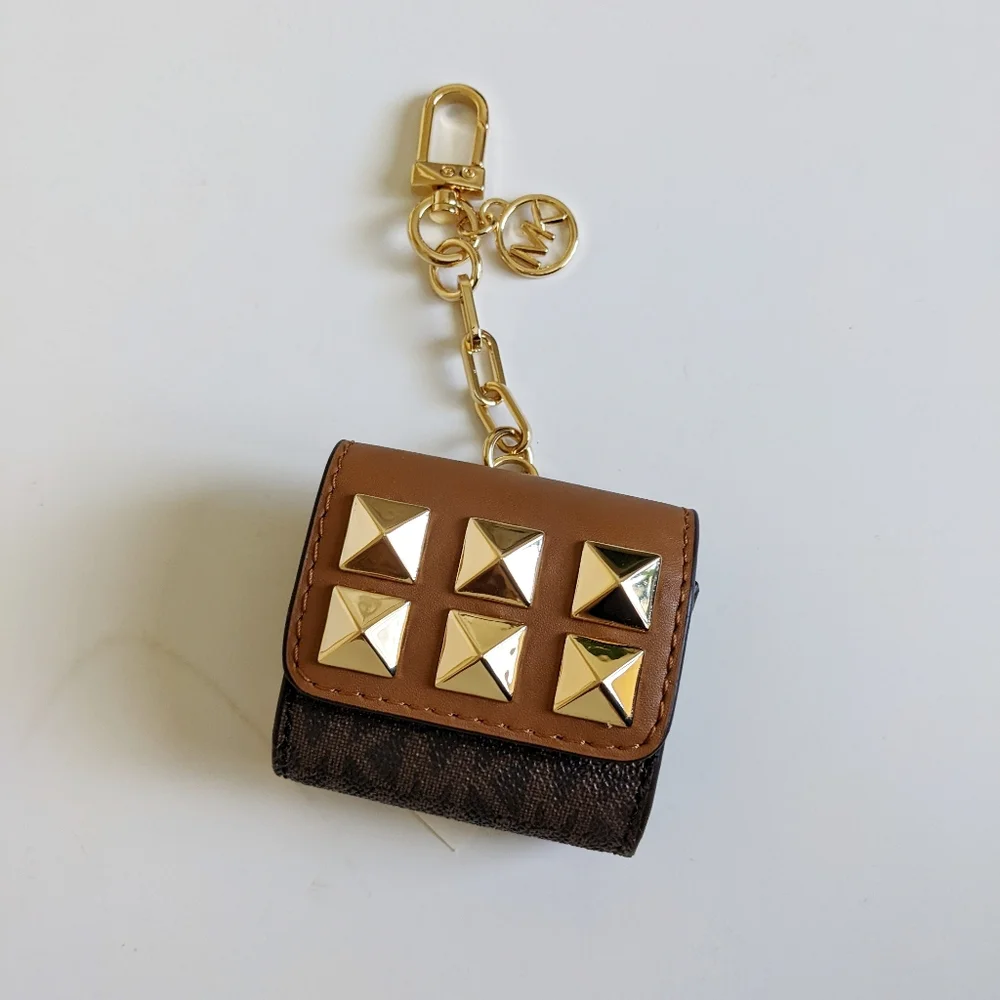 MICHAEL KORS Studded Bag Charm Decorative AirPods Clip Case Key Fob